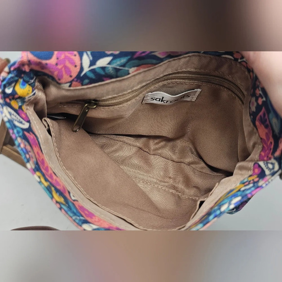 Sakroots Pacific Mini Qual Paisley Foldover Crossbody - Picture 10 of 16